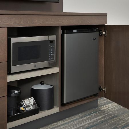 Hampton Inn & Suites Charlotte Airport Lake Pointe Extérieur photo