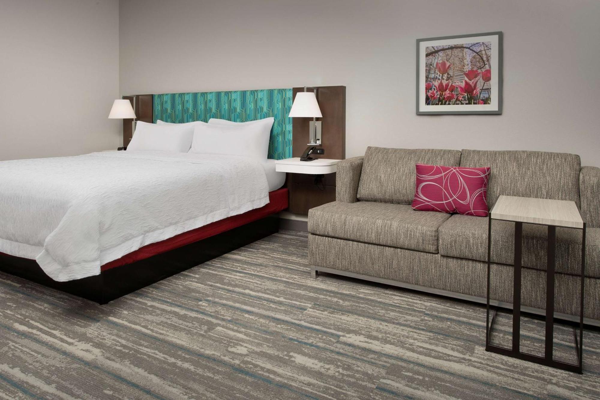 Hampton Inn & Suites Charlotte Airport Lake Pointe Extérieur photo